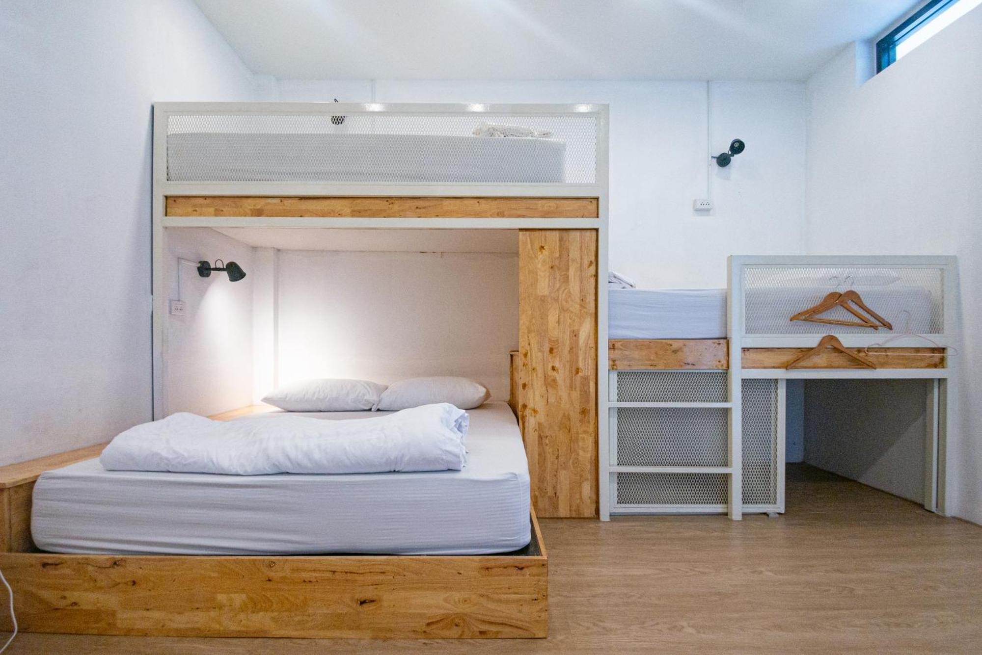 Paknap Hostel Nan Luaran gambar