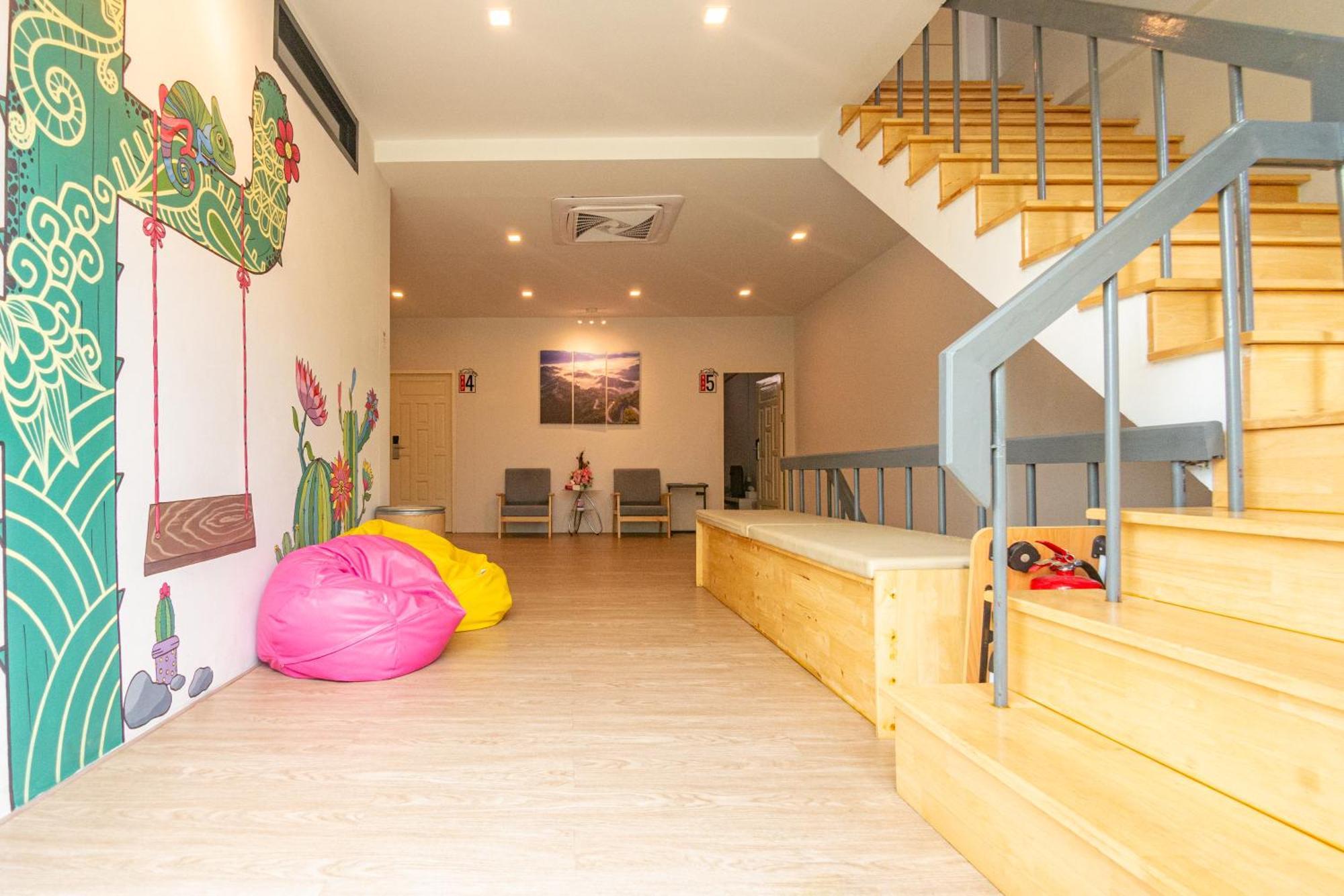 Paknap Hostel Nan Luaran gambar