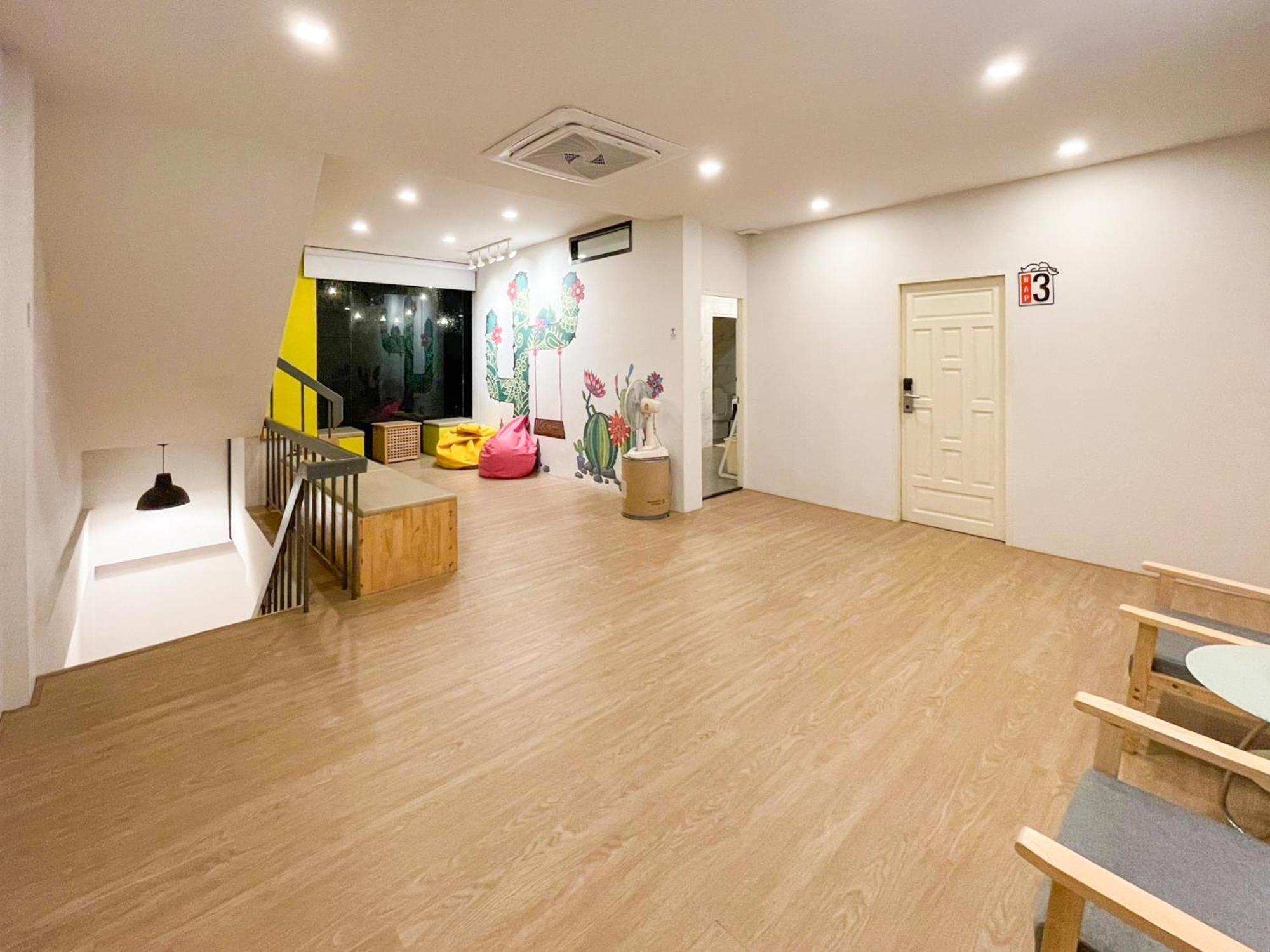 Paknap Hostel Nan Luaran gambar